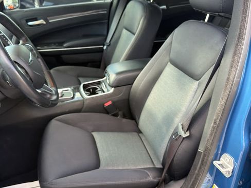 Used 2022 Chrysler 300 Touring w/ Sport Appearance Package RWD image 11