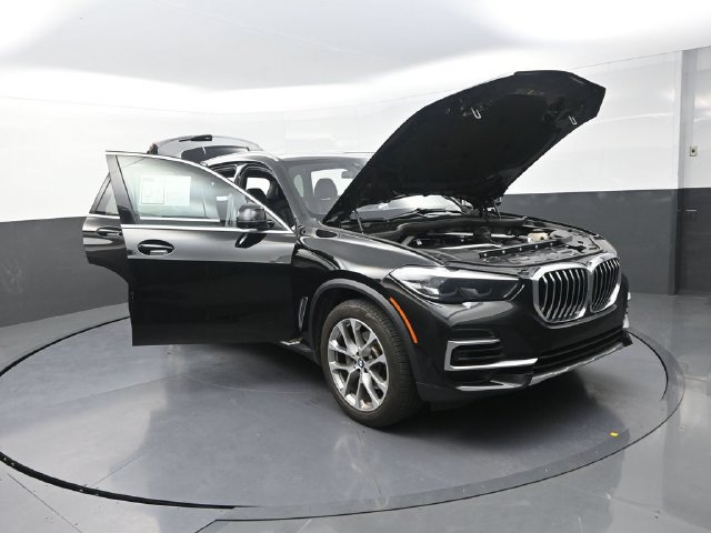 Used 2023 BMW X5 xDrive40i w/ Premium Package AWD/4WD image 30