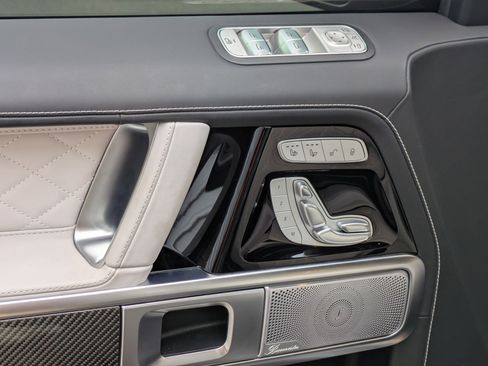 Used 2025 Mercedes-Benz G 63 AMG 4MATIC image 13