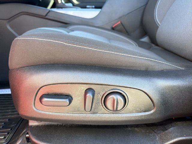 Used 2024 Chevrolet Blazer LT w/ Convenience Package FWD image 34