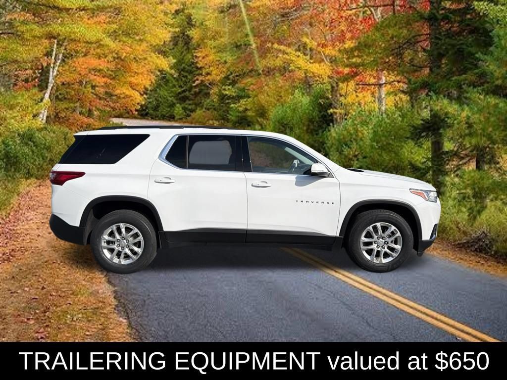 Used 2021 Chevrolet Traverse LT AWD/4WD image 2