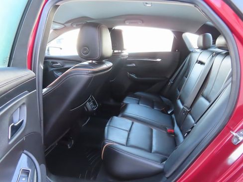 Used 2019 Chevrolet Impala Premier w/ Premier Confidence Package image 21