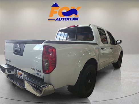 Used 2019 Nissan Frontier SV image 7