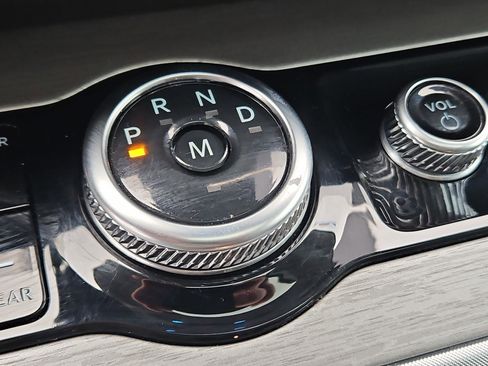 Used 2025 Ford Expedition Max Platinum image 30