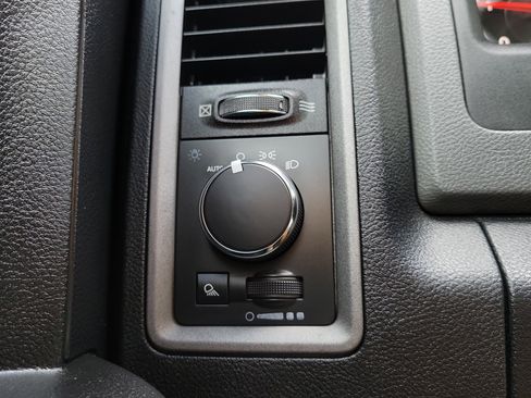 Used 2015 RAM 1500 Tradesman w/ Popular Equipment Group AWD/4WD image 27