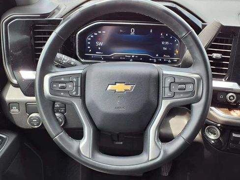 Used 2025 Chevrolet Silverado 1500 LT RWD image 19