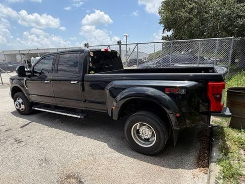 Used 2017 Ford F350 Lariat w/ Lariat Ultimate Package AWD/4WD image 4