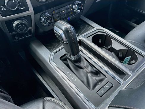Used 2019 Ford F150 Platinum w/ Equipment Group 701A Luxury AWD/4WD image 17