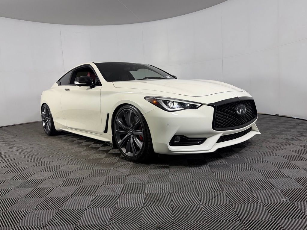 Used 2022 INFINITI Q60 Red Sport 400 w/ Proactive Package RWD image 4