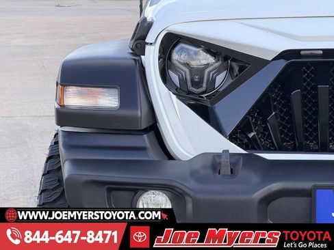 Used 2022 Jeep Wrangler Unlimited Sport image 5