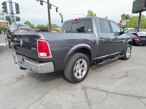 Used 2016 RAM 1500 Laramie w/ Convenience Group AWD/4WD image 8