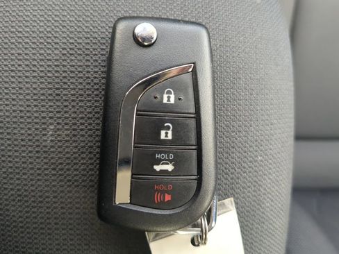 Used 2023 Toyota Corolla LE image 32