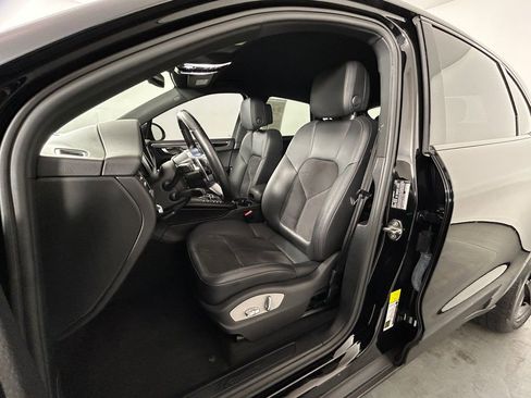 Used 2020 Porsche Macan w/ Driver Memory Package AWD/4WD image 5