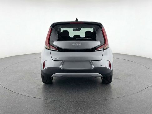 Used 2025 Kia Soul LX w/ LX Technology Package image 7