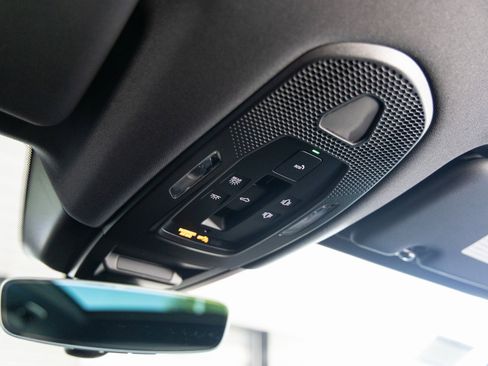 Certified 2025 Porsche Cayenne E-Hybrid image 20