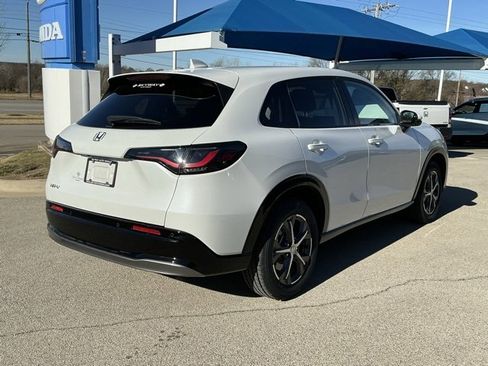 Certified 2023 Honda HR-V EX-L image 3