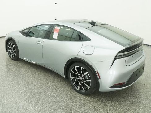 New 2026 Toyota Prius Plug-In Hybrid FWD image 34