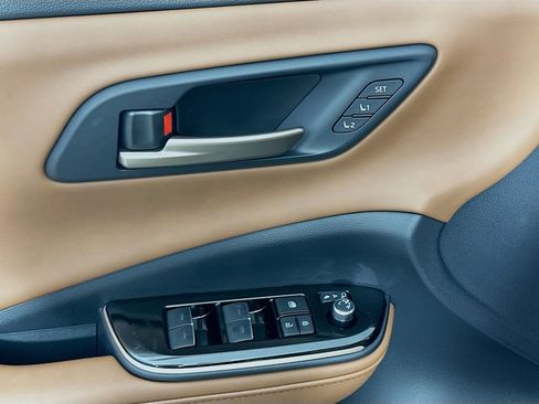 New 2026 Toyota Crown Signia AWD/4WD image 18