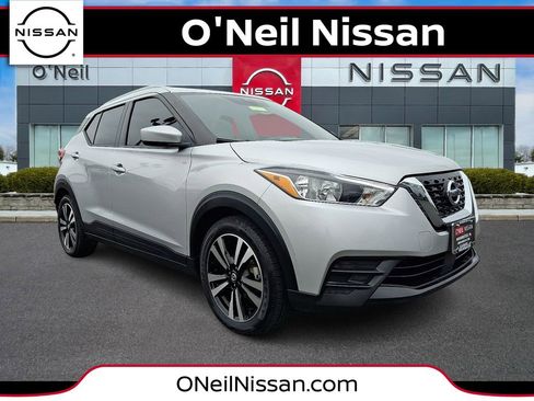 Certified 2020 Nissan Kicks SV image 1