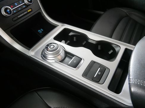 Used 2024 Ford Edge SEL image 24