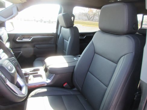 New 2026 GMC Sierra 1500 Elevation w/ Elevation Premium Package image 15