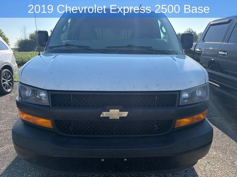 Used 2019 Chevrolet Express 2500 w/ Driver Convenience Package RWD image 2