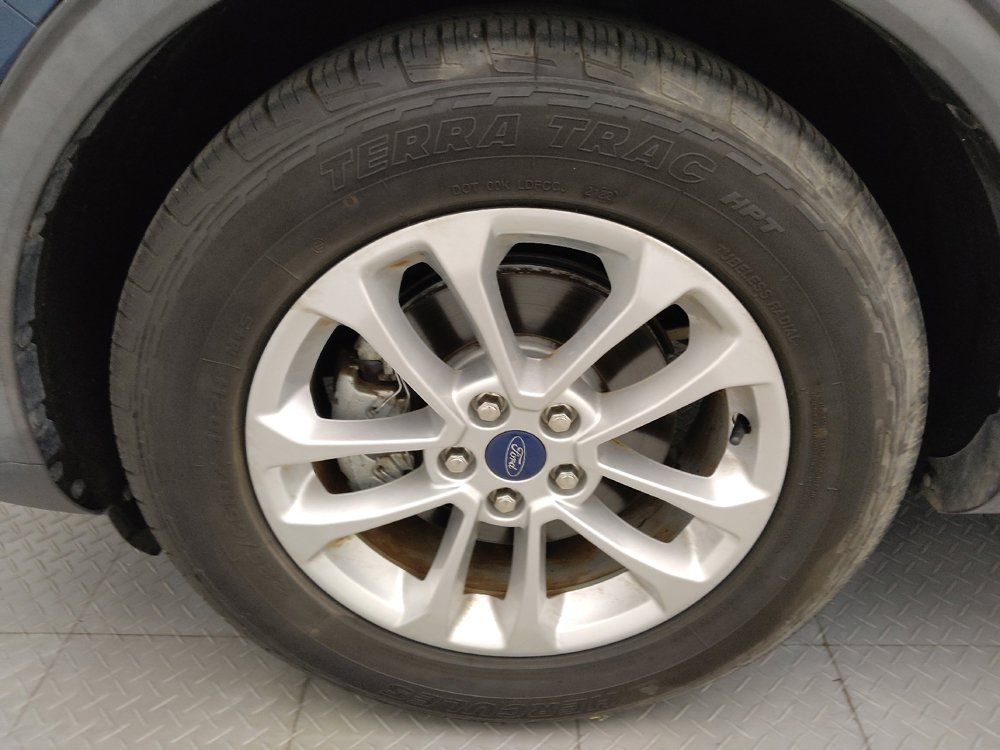 Used 2020 Ford Escape SE FWD image 31