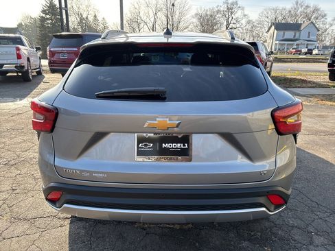 New 2026 Chevrolet Trax LT w/ Driver Confidence Package image 5