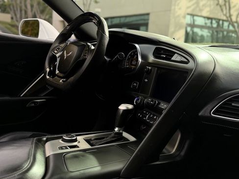 Used 2014 Chevrolet Corvette STINGRAY Z51 3LT w/ 3LT Preferred Equipment Group image 21