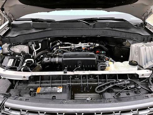 Certified 2022 Ford Explorer XLT w/ Equipment Group 202A image 31