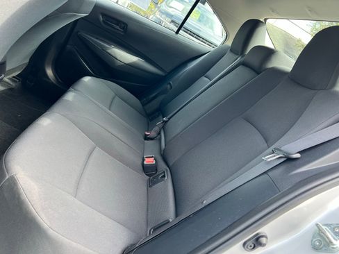 Used 2022 Toyota Corolla LE image 38
