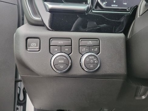 New 2026 GMC Sierra 1500 Elevation image 12
