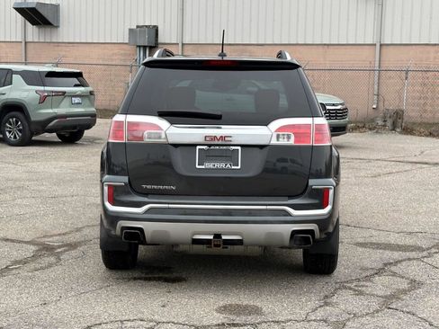 Used 2017 GMC Terrain Denali image 4