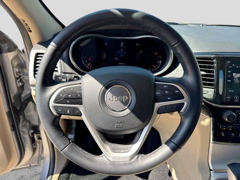 Used 2019 Jeep Grand Cherokee Limited w/ Luxury Group II AWD/4WD image 22