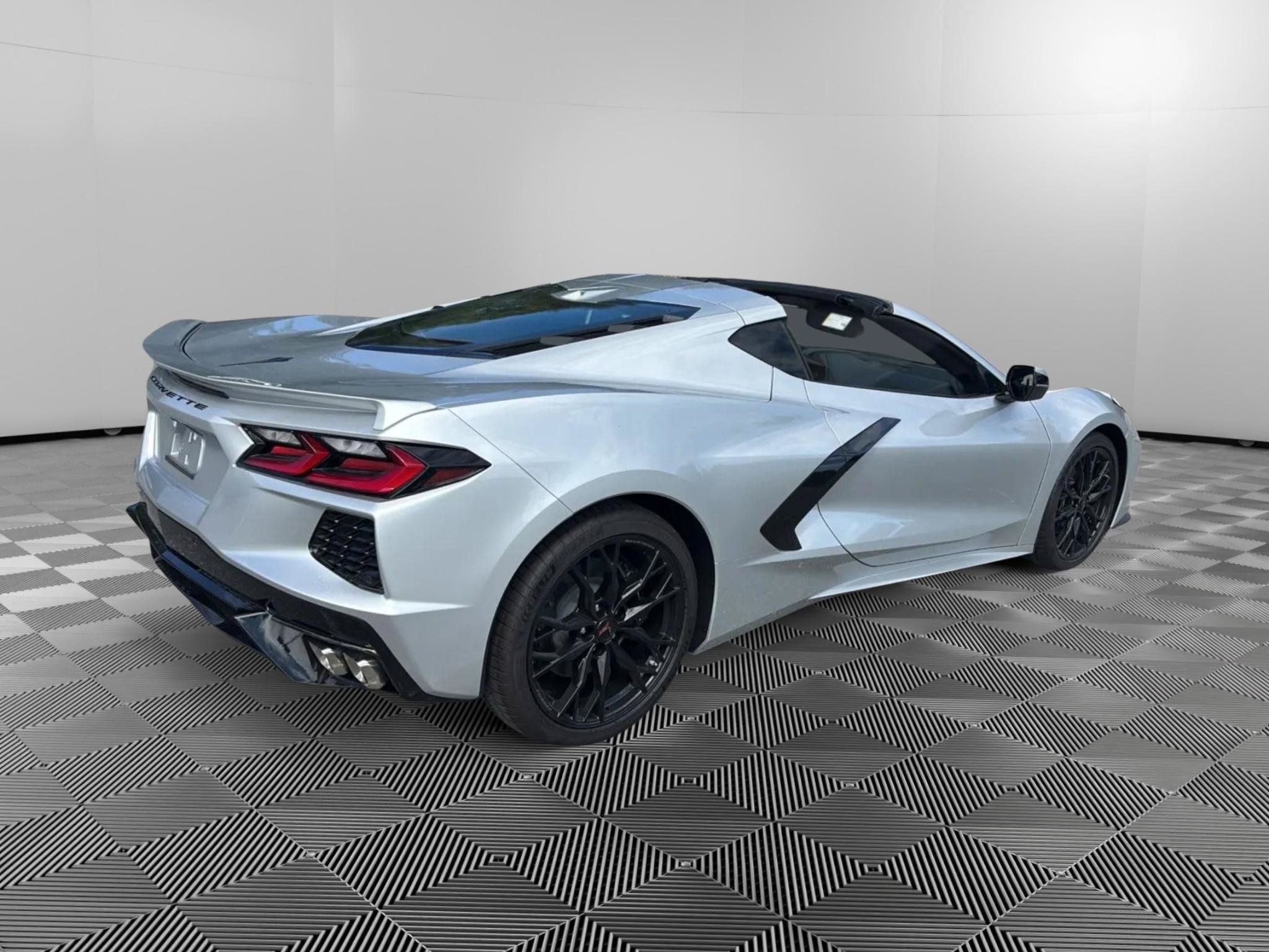 Used 2026 Chevrolet Corvette Stingray Preferred Cpe w/ 2LT RWD image 7