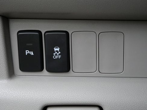 Used 2013 Honda Pilot Touring image 17