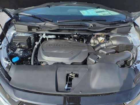 New 2026 Honda Odyssey Touring image 21