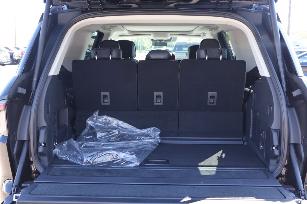 New 2027 Lincoln Navigator Reserve AWD/4WD image 22