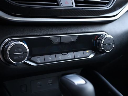 New 2025 Nissan Altima 2.5 SR w/ SR Premium Package image 19