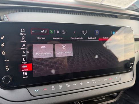 Used 2025 Dodge Charger R/T Scat Pack w/ Track Pack image 19