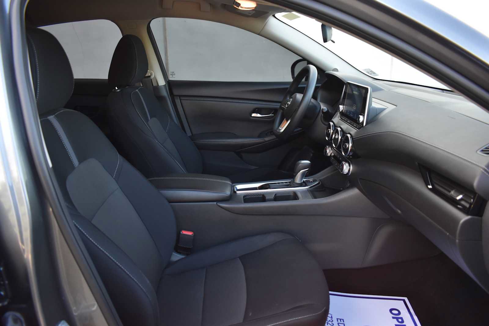 Used 2024 Nissan Sentra SV FWD image 10