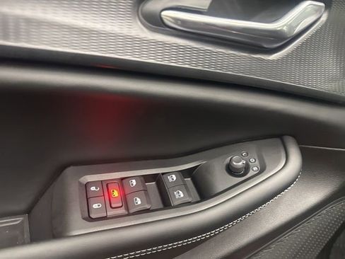 New 2025 Jeep Grand Cherokee Laredo image 16