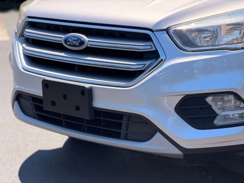 Used 2017 Ford Escape SE FWD image 10