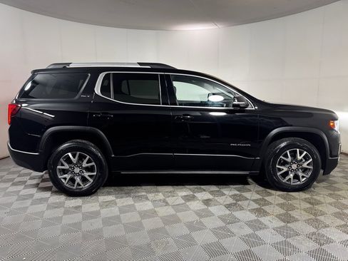 Used 2023 GMC Acadia SLT w/ Preferred Package image 8