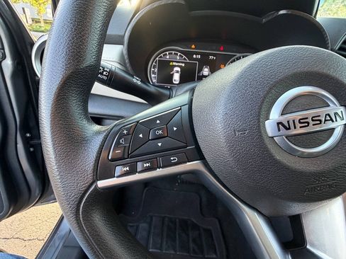 Used 2021 Nissan Versa SV FWD image 21