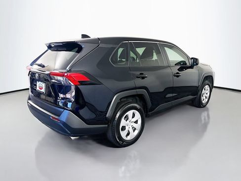 Used 2024 Toyota RAV4 LE AWD/4WD image 5