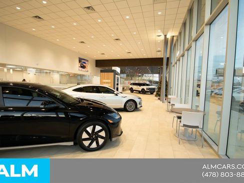 Used 2025 Genesis GV80 2.5T Standard AWD/4WD image 37