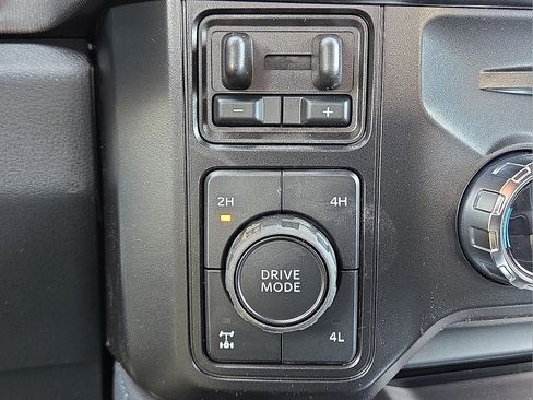 New 2026 Ford F250 Platinum image 20