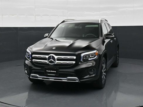Used 2022 Mercedes-Benz GLB 250 image 27