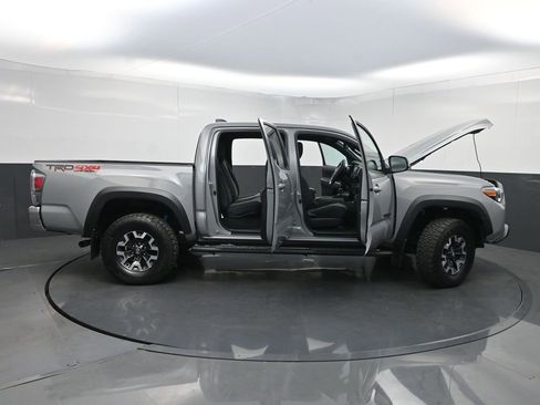 Used 2021 Toyota Tacoma TRD Off-Road AWD/4WD image 35